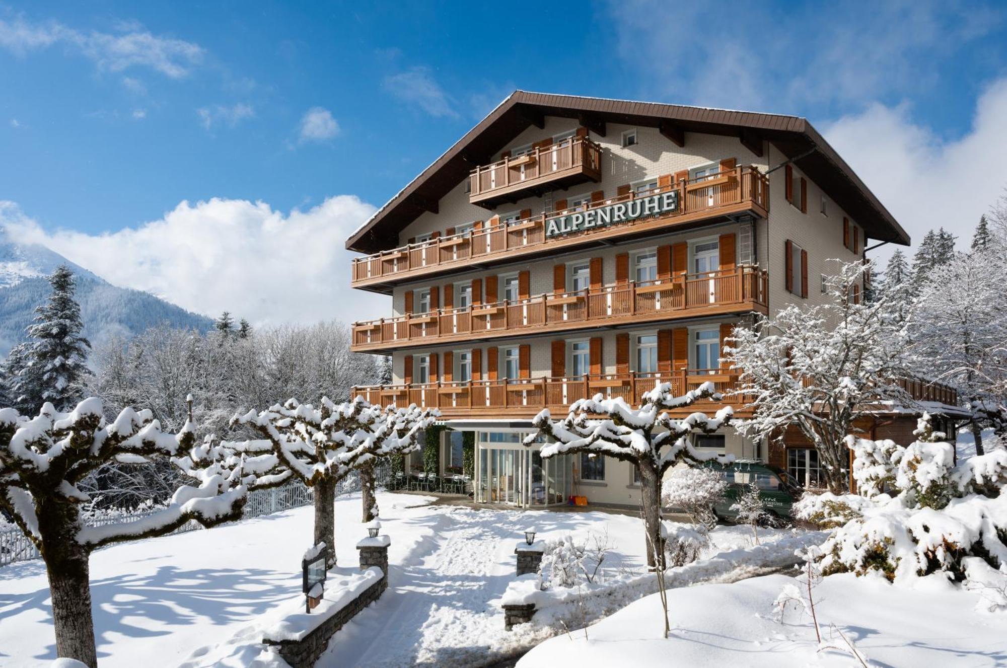 Hotel Alpenruhe - Vintage Design Hotel Wengen Bagian luar foto