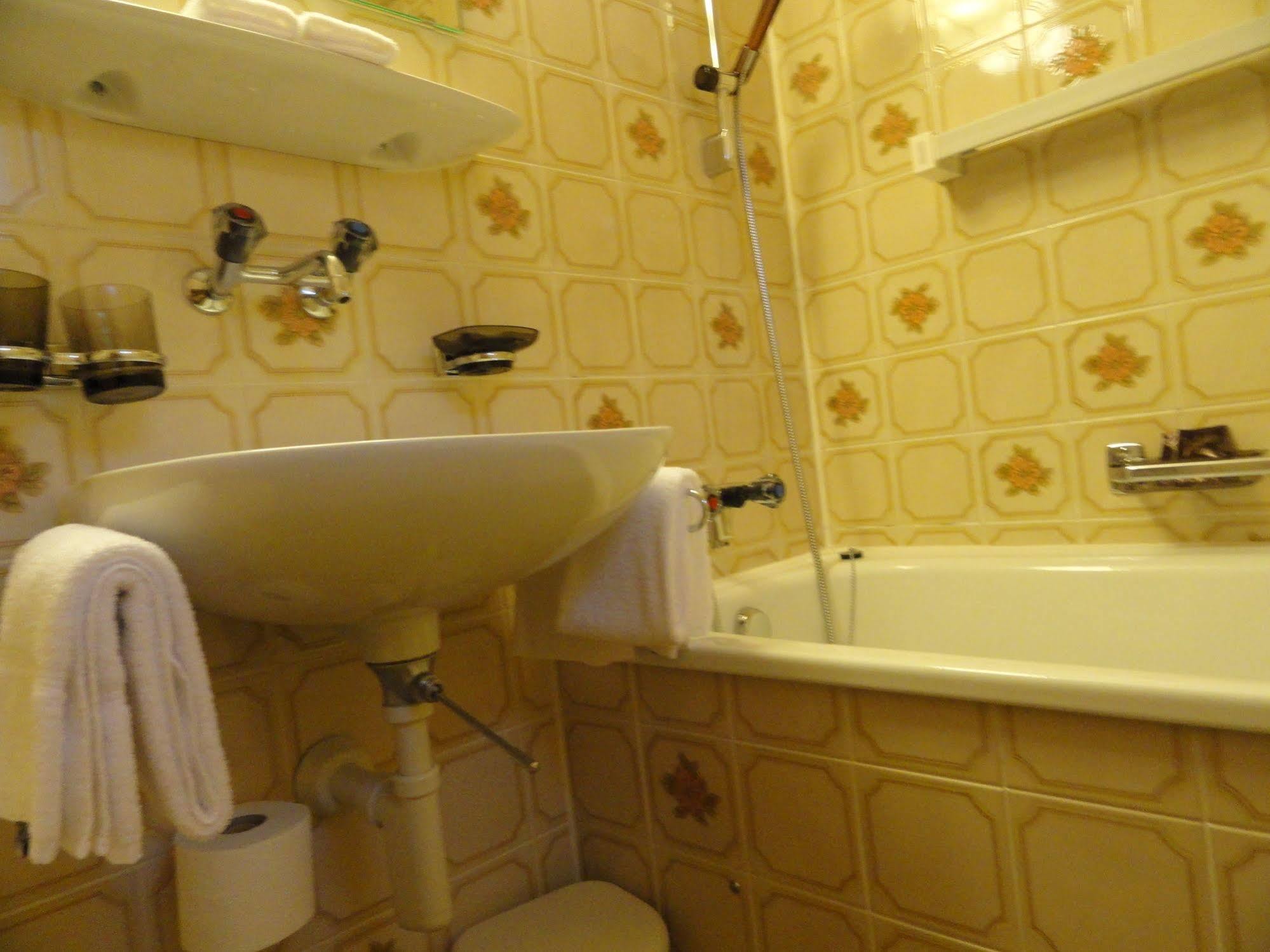 Hotel Alpenruhe - Vintage Design Hotel Wengen Bagian luar foto