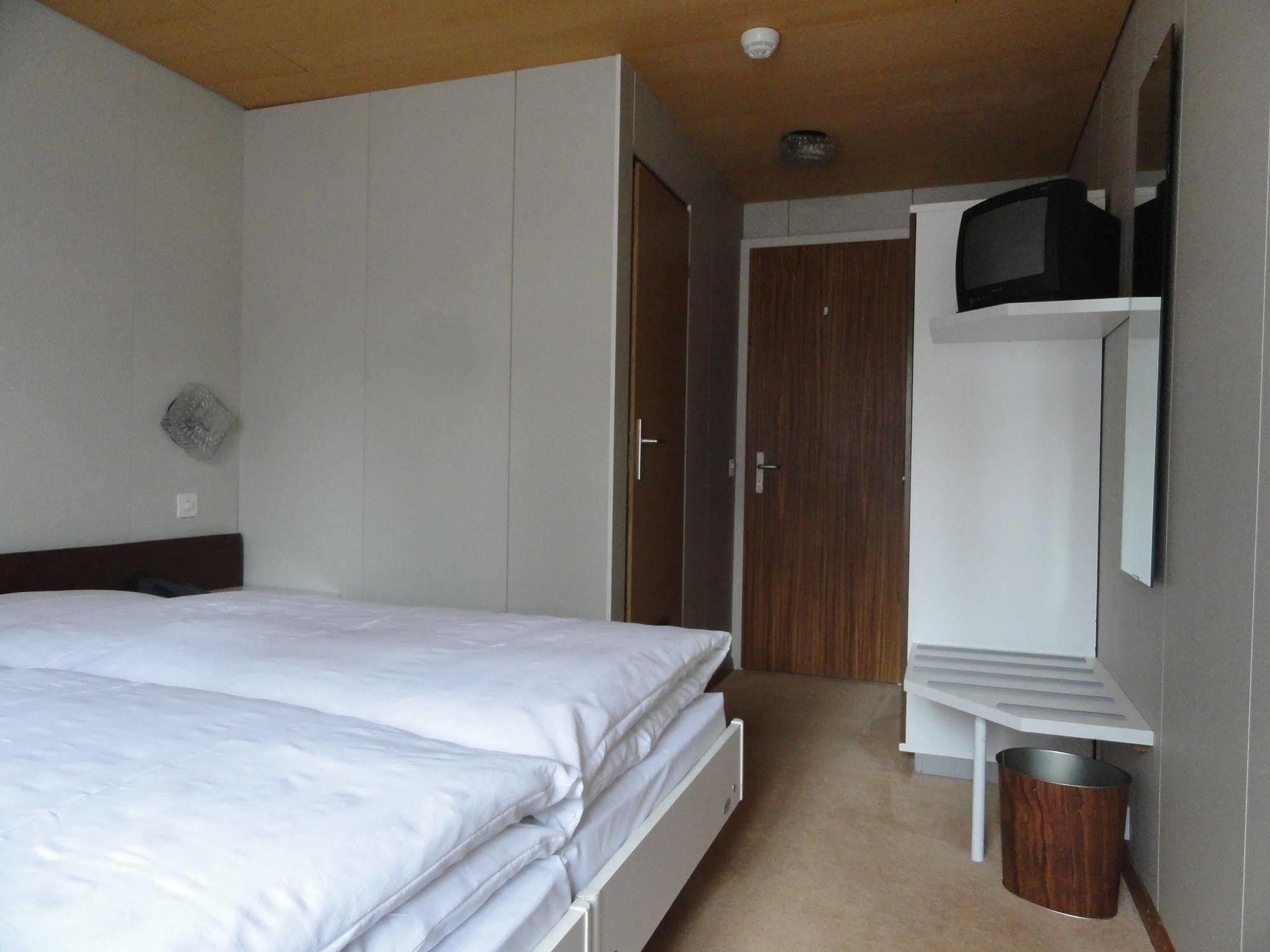 Hotel Alpenruhe - Vintage Design Hotel Wengen Bagian luar foto