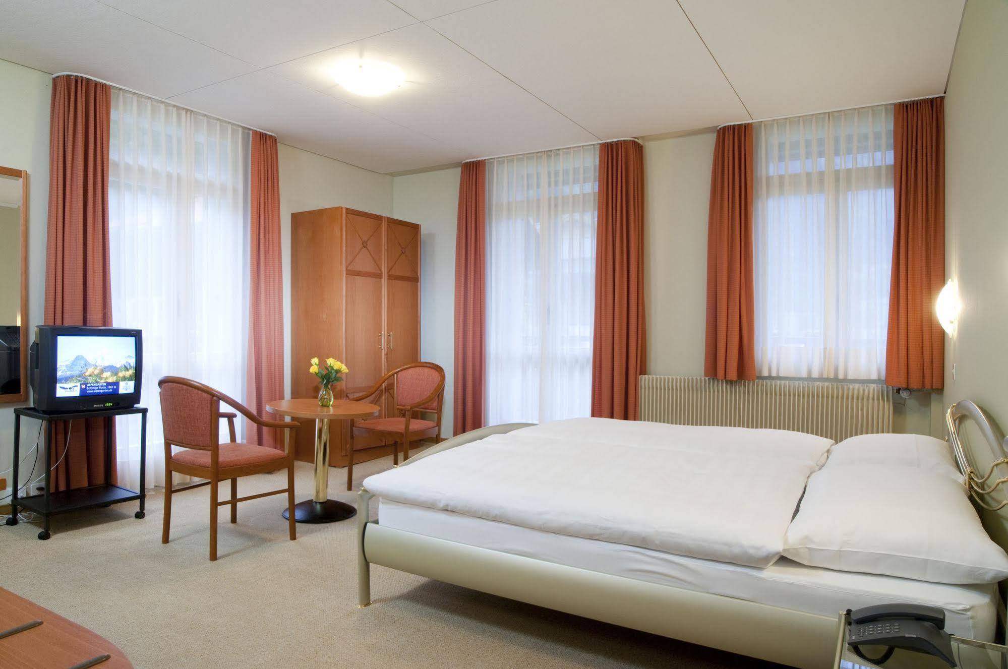 Hotel Alpenruhe - Vintage Design Hotel Wengen Bagian luar foto